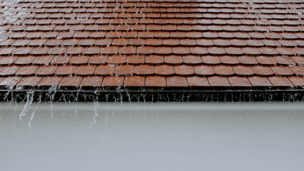 raining in roof
