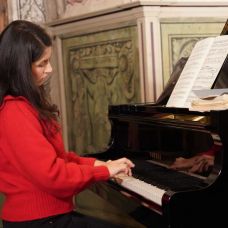 Elizabeth_Klavier - Fixando Österreich