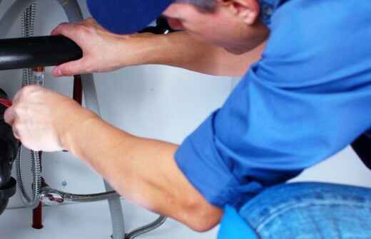 Installateur- oder Klempnerarbeit - Klempner