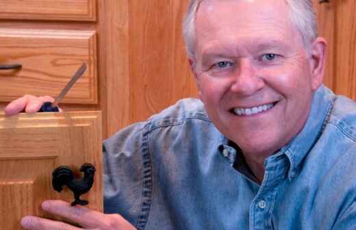 Schrank reparieren - Griffe