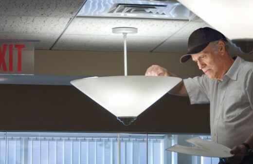 Lampeninstallation - Vertieft
