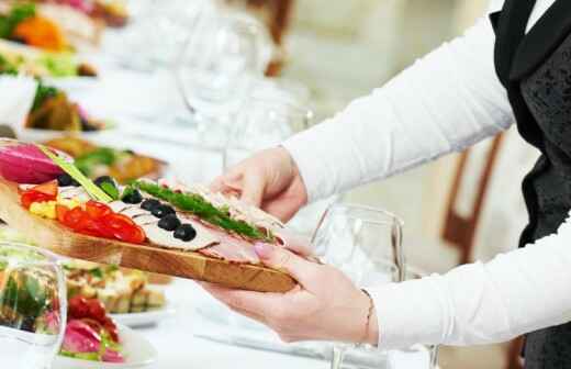 Catering Service für Hochzeit - Röster