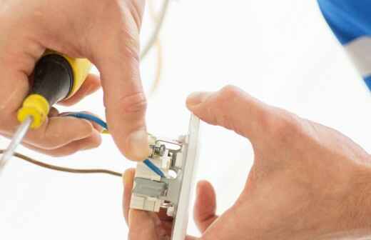 Reparatur von Lichtschaltern und Steckdosen - Notfall