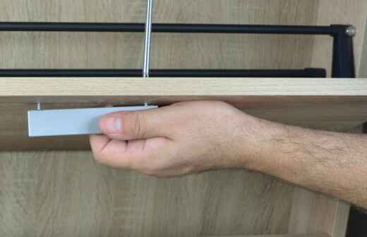 Kommode / Garderobe montieren - Sets