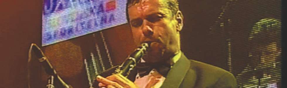 Bernhard Fauster - Fixando