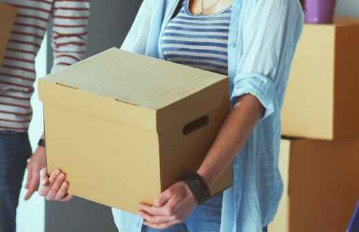 Packing and Unpacking - Self-Storage