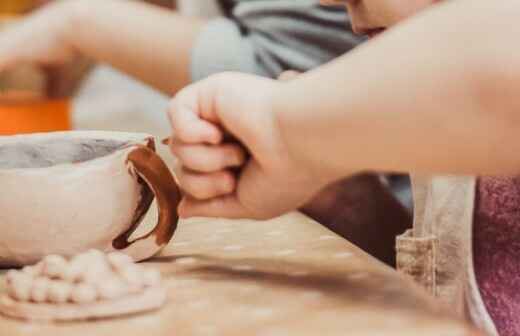 Sculpting Lessons - Anangu Pitjantjatjara Yankunytjatjara