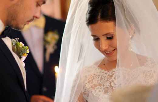 Zelebrant für eine katholische Hochzeit - Liestal