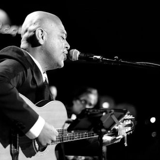 Mauro Ralph, música en vivo. - Cantantes - Cordillera