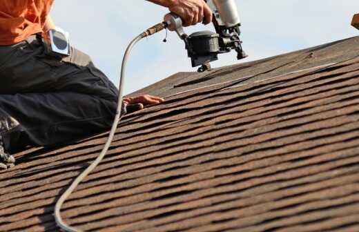 Dachdeckerarbeiten - Dachdeckung - Klempnerarbeiten