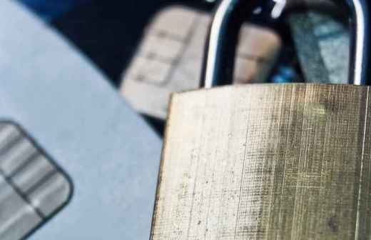 Hilfe nach Identitätsdiebstahl - Mittelsachsen