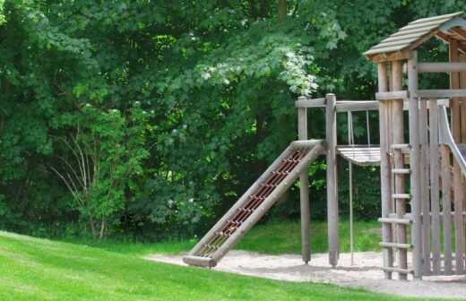 Spielgeräte aufbauen - Dresden