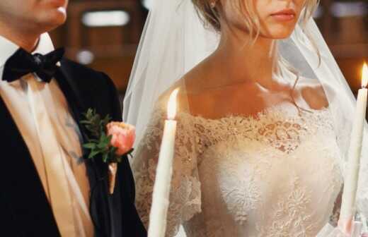 Zelebrant für eine evangelische Hochzeit - Religiös