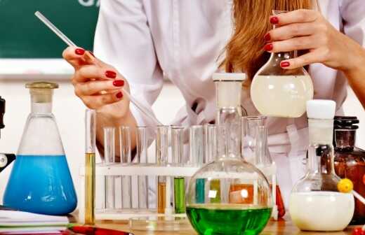 Nachhilfe in Chemie