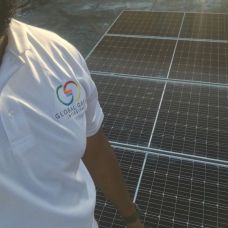 Keluarga Smart Solar - Paneles solares - San Antonio de Guerra