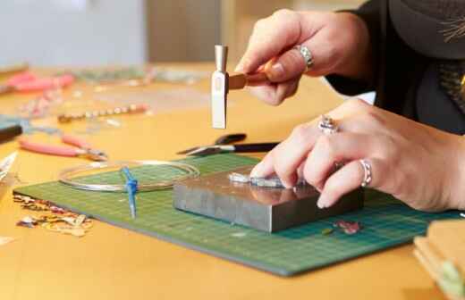 Joyas personalizadas - Coser