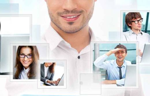 Servicios de Transmisión de Vídeo y Webcasting - Facebook