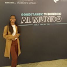 Alenny De los santos - Servicios Administrativos - Granada