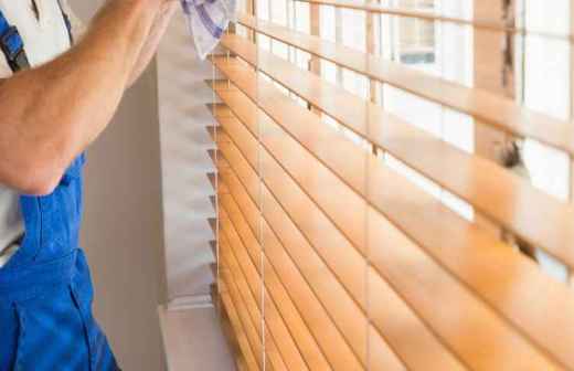 Window Blinds Cleaning - Skyscraper