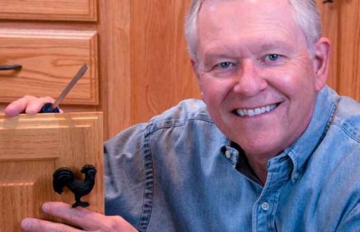 Cabinet Repair - Carpenter