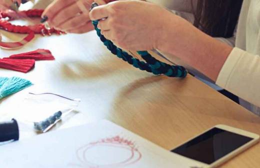 Jewelry Making Lessons - Weaving