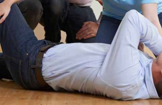 First Aid Training - Defibrillator