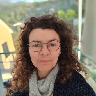 Joana Pinéu - Tradução - Aveiro