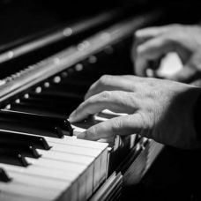 Piano & acordeão LAB - Aulas de Música - Setúbal