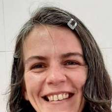 Rita Paula Soares Leiria - Serviços de Engomadoria - Santa Clara