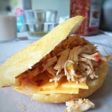 Ariana Brito - Idiomas - fixando.pt