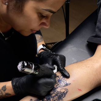 Débora Brook - Tatuagens e Piercings - Setúbal