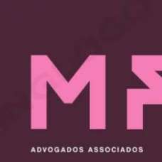 Magda Ferreirinha - Advogado de Direito dos Consumidores - Campolide