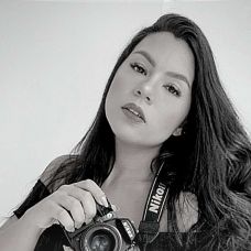 Larissa Barros - Digitalização de Fotografias - Nogueira e Silva Escura