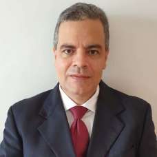 Andre Luiz Perrone de Oliveira - Aconselhamento de Admissão a Faculdades - Mafamude e Vilar do Paraíso