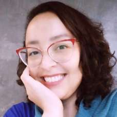Elizabeth Evangelista - Escrita de Conteúdos Online - Nogueira e Silva Escura