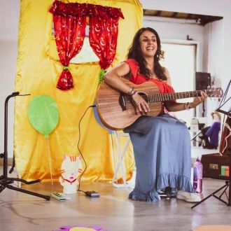 Nádia Pereira - Aulas de Teatro e Entretenimento - Paredes
