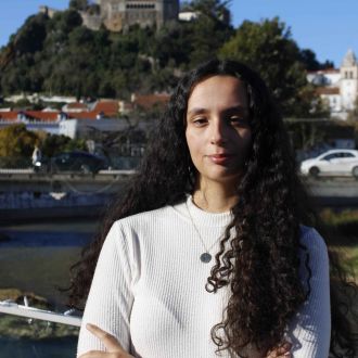 Maria Pamplona - House Sitting e Gestão de Propriedades - Tomar
