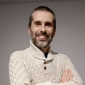 João Tavares - Professor de Yoga e Terapeuta Holístico - Yoga - Vale de Cambra