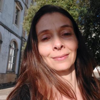 Liziane  - professora de piano - Piano Lessons - Cernache