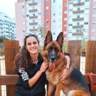 Rafaela Amaral - Pet Sitting e Pet Walking - Tábua