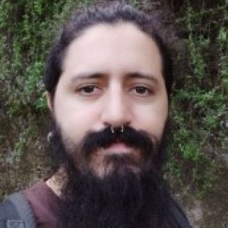 Lucas Carvalho - Reparação de Porta de Madeira - Corroios