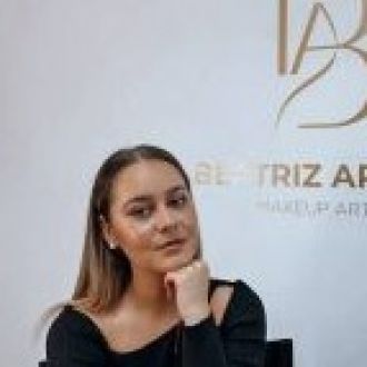 Beatriz Araújo Makeup Artist - Cabeleireiros e Maquilhadores - Penafiel