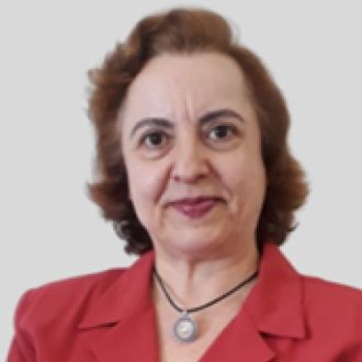 ROSA PINHO - Tradução - Caldas da Rainha