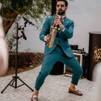 Dandy Sax - Saxofonista - Entretenimento de Música - portodemas