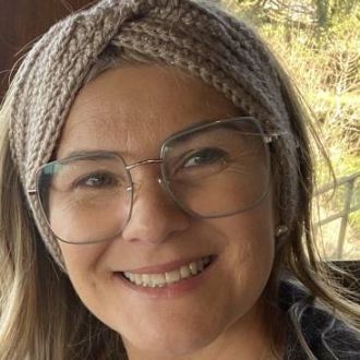 Cuidadora ao idoso, - Apoio ao Domícilio e Lares de Idosos - Fafe