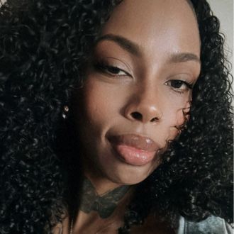 Lisiane Rodrigues veríssimo - Lavagem de Roupa e Engomadoria - Setúbal