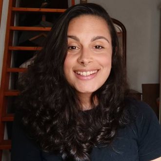 Rayanne Teixeira - Presentation Services - Paranhos