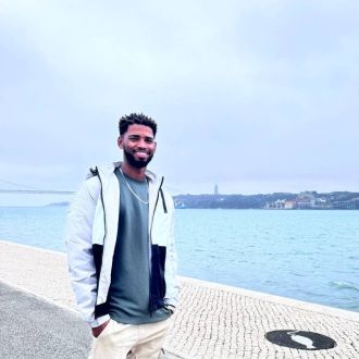 ÔMEGA - Ladrilhos e Azulejos - Almada