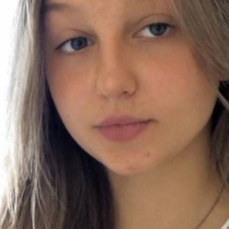 Daniela Hnevsheva - Babysitting - Odivelas