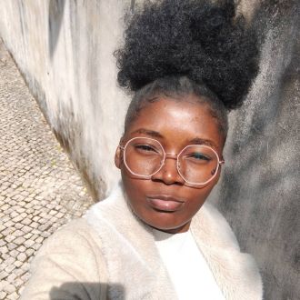 Noémia Charmosa - Biscates - Lourinhã
